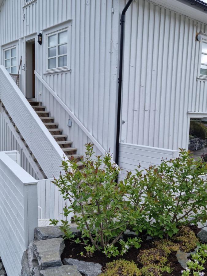 Loftsleilighet Midt I Sentrum Skjervoy Bagian luar foto