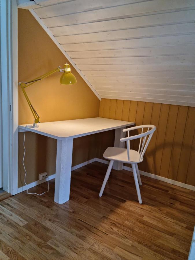 Loftsleilighet Midt I Sentrum Skjervoy Bagian luar foto