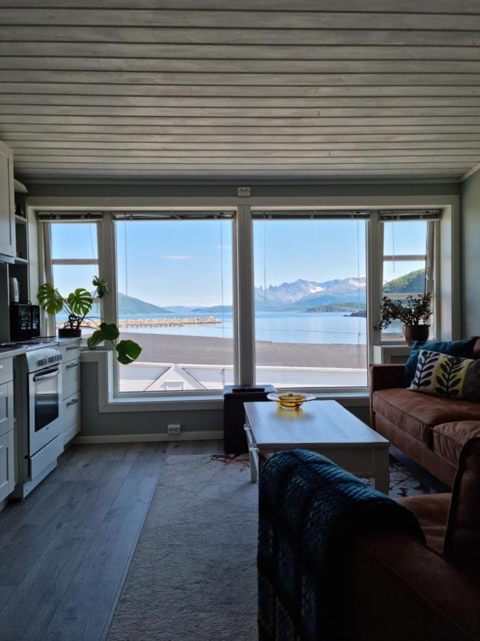 Loftsleilighet Midt I Sentrum Skjervoy Bagian luar foto